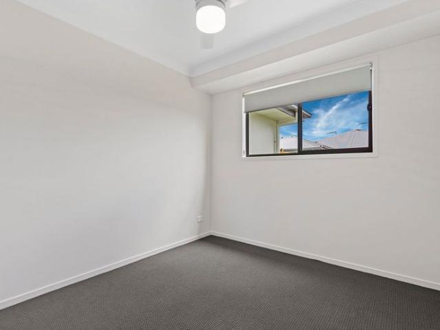 COMFORTABLE LOW MAINTENANCE DUPLEX