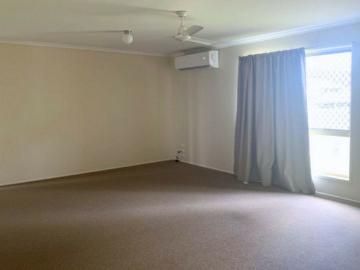 COMFORTABLE, LOW MAINTENANCE LIVING IN A CONVENIENT WALKERVALE LOCATION