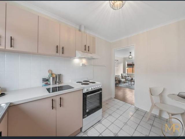 Comfortable Low Maintenance Living in a Convenient Albion Location