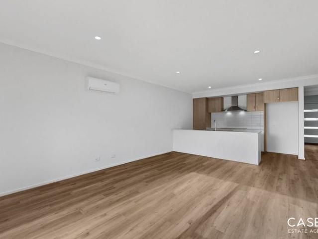 Comfortable & Low Maintenance Living in a Convenient Location