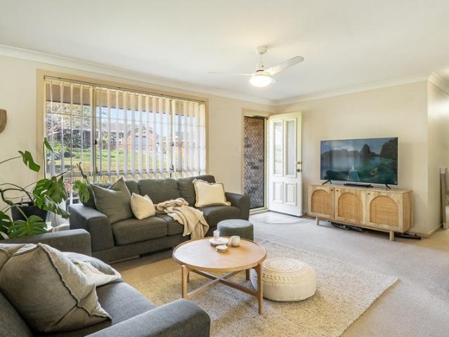 Comfortable, Low Maintenance Living in a Prime Location