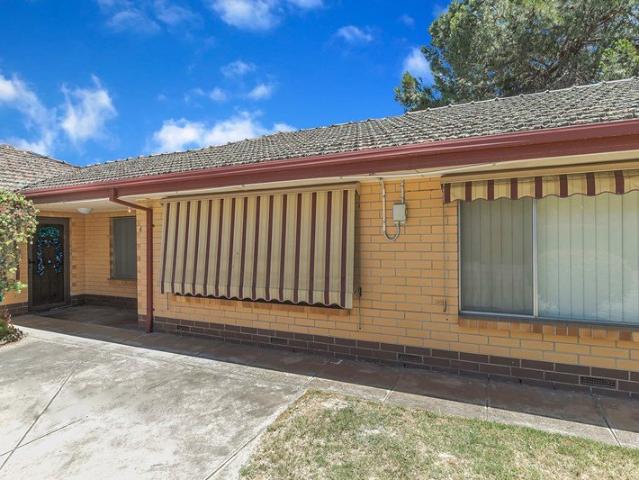 Comfortable, Low Maintenance Living in Desirable Walkerville
