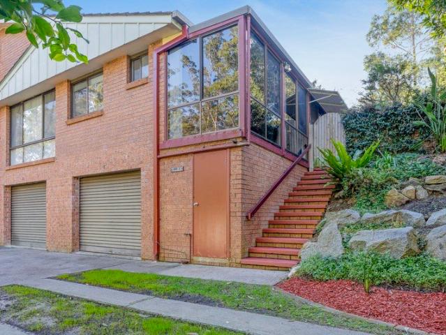 Comfortable & Low Maintenance Living in Surf Beach!