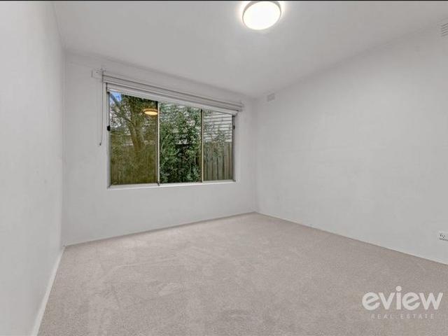 Comfortable, Low Maintenance Living in the Heart of Altona!