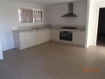 Comfortable, Low Maintenance Living in the Heart of Ellenbrook