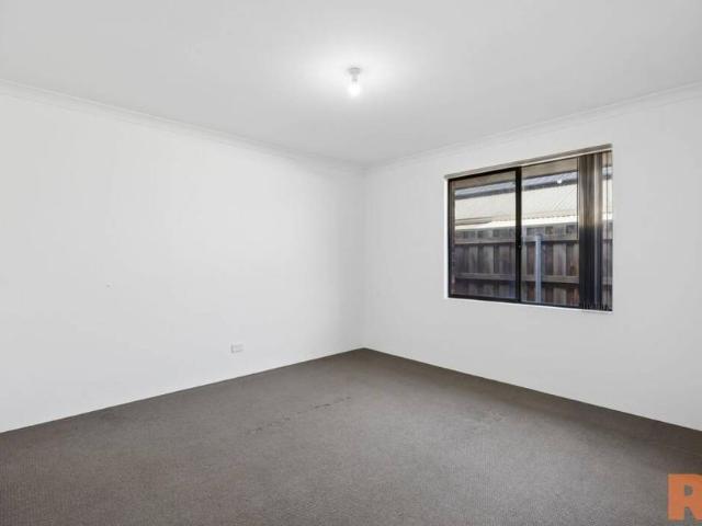 Comfortable, Low Maintenance Living in the Heart of Ellenbrook