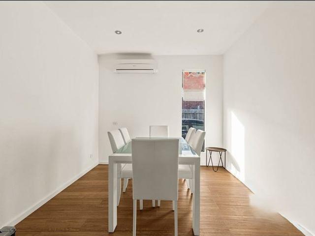 Comfortable & low maintenance living