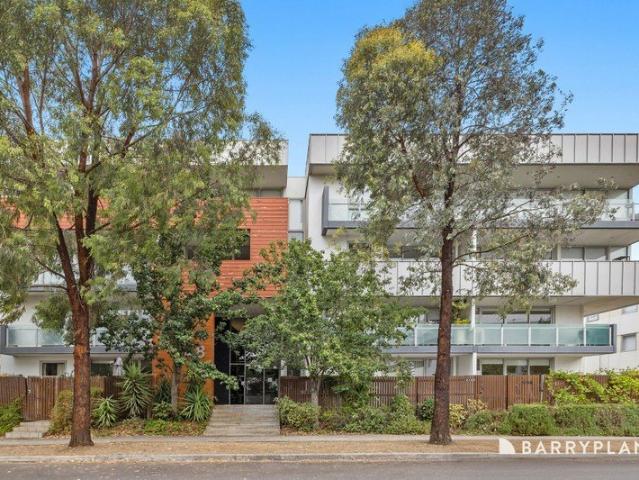 Comfortable, low maintenance lifestyle in a convenient city edge location