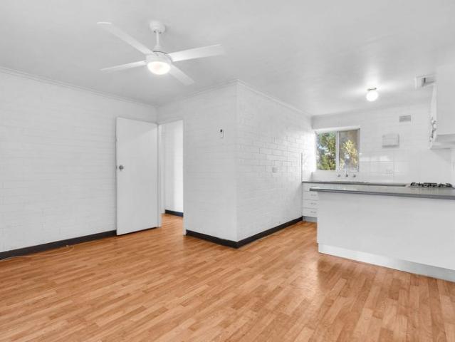 Comfortable & Low Maintenance Unit in a Convenient Location