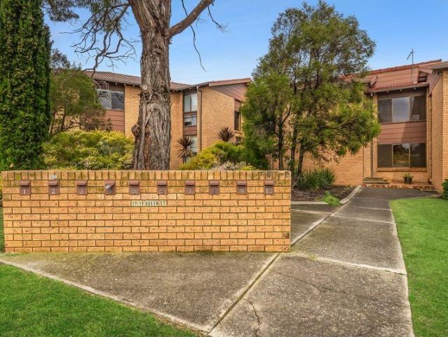Comfortable, Low Maintenance Upstairs Living