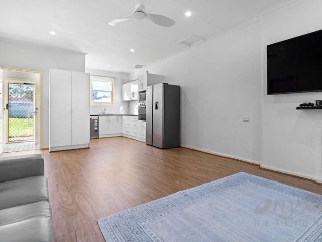 Comfortable Modern Living in a Convenient Location
