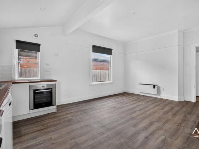 Comfortable modern Living in a Convenient Mowbray Location