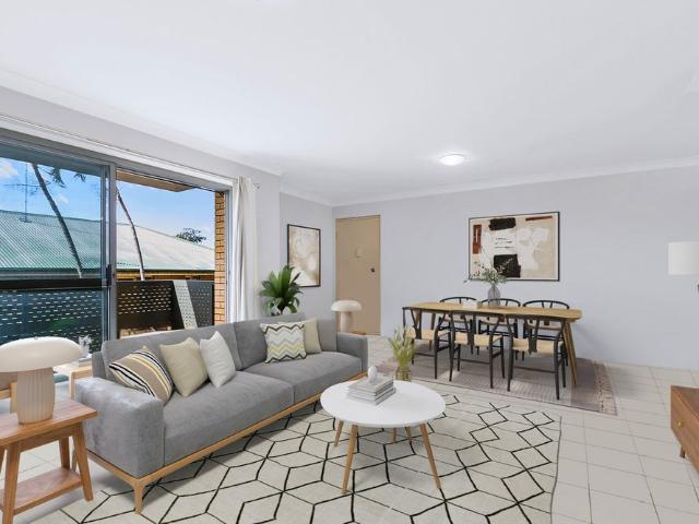 Comfortable Morningside Living with Lock Up Garage