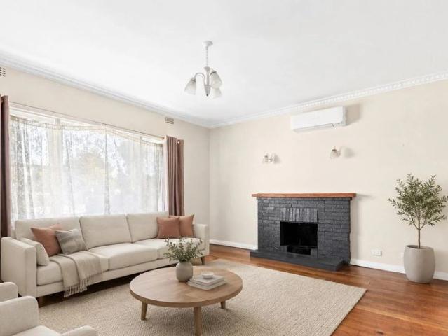 Comfortable Newcomb Living in a Convenient Location
