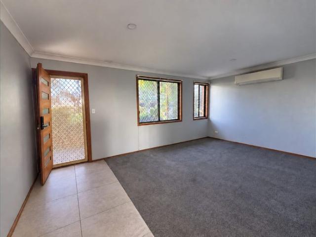 Comfortable One Bedroom Unit with Utilities Included – Arcadia Vale