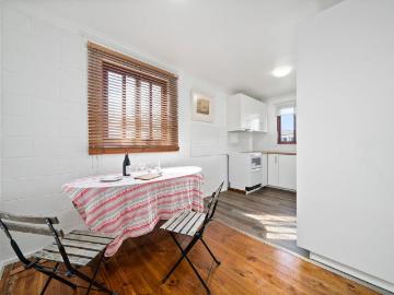 Comfortable One Bedroom Apartment