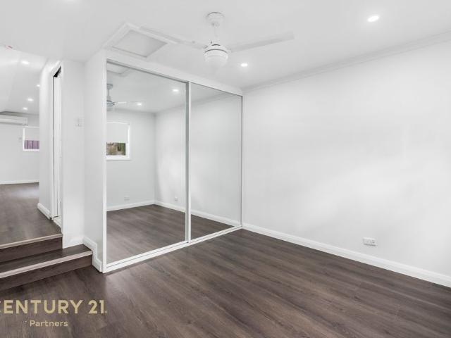 Comfortable One Bedroom Granny Flat with Private Backyard