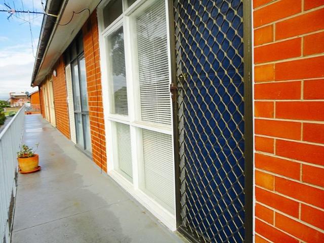 Comfortable One Bedroom Living in a Convenient Location!