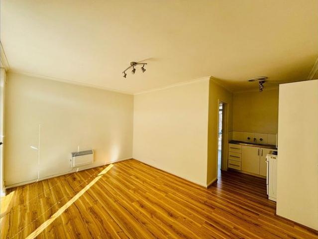 Comfortable One Bedroom Living in a Convenient Location!