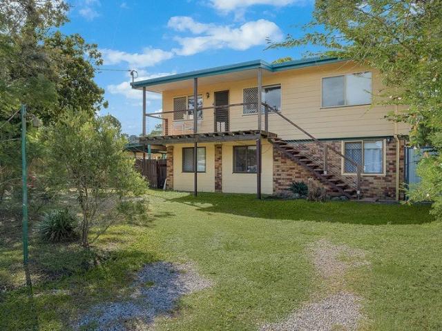 Comfortable Open Plan Living with Air Conditioning and Solar Power