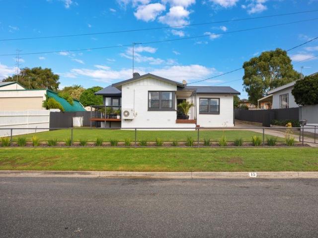 Comfortable renovated home in a central Port Lincoln location.