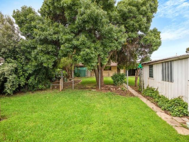 COMFORTABLE RESIDENCE IN SOUGHT AFTER LOCATION