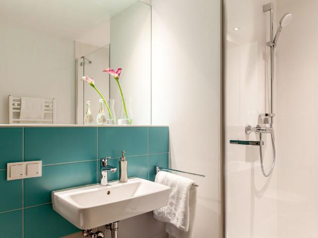 Comfortable room with two single beds in Vienna, Vienna Amsterdam Apartments for Rent