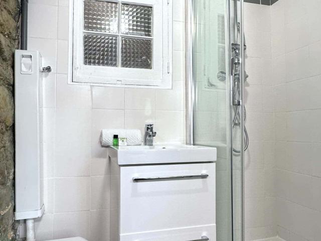 Comfortable Saint Germain Studio