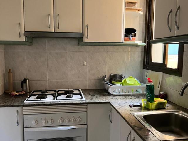Comfortable single bedroom close to Congrés metro station