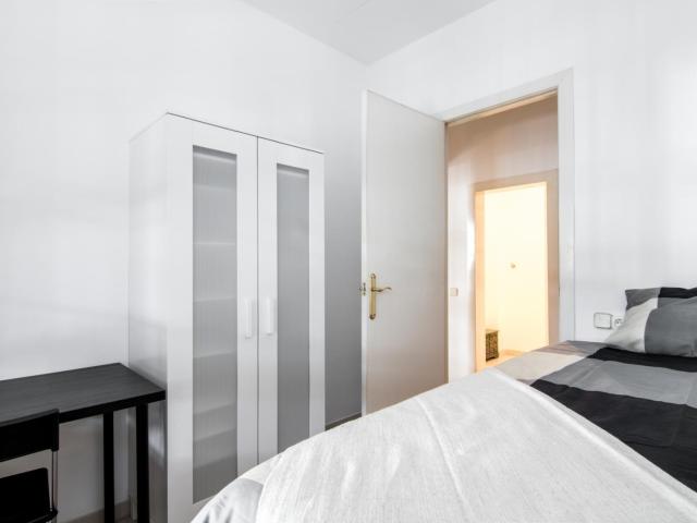 Comfortable single bedroom in El Raval