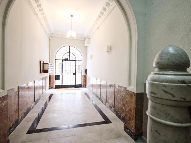Comfortable single bedroom in shared flat in Sarrià Sant Gervasi