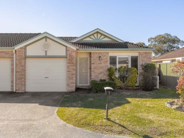 Comfortable Single Level Living in a Quiet Horsley Cul de Sac