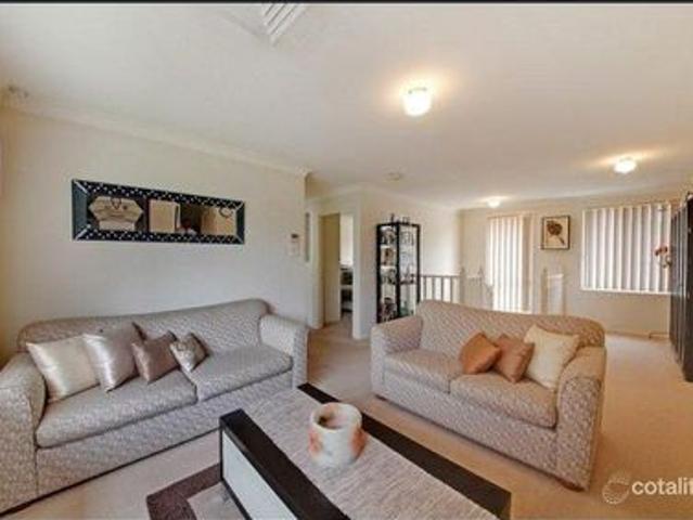 Comfortable & Spacious Family Living in the Heart of Prestons