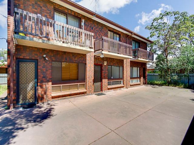 Comfortable, Stylish & Superbly Located Your Ideal South Plympton Home!