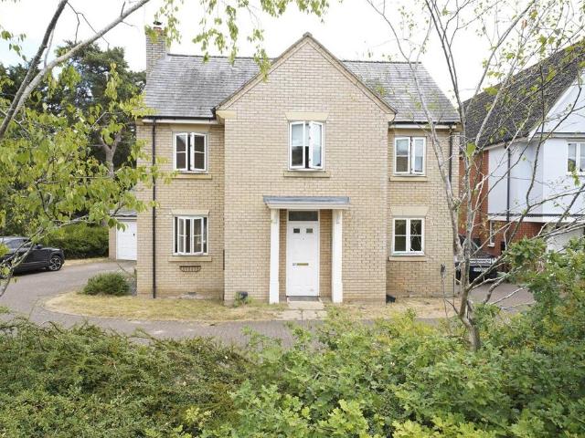 Comfrey Way, Thetford, Norfolk, IP24 4 bed detached house to rent £1,925 pcm £444 pw