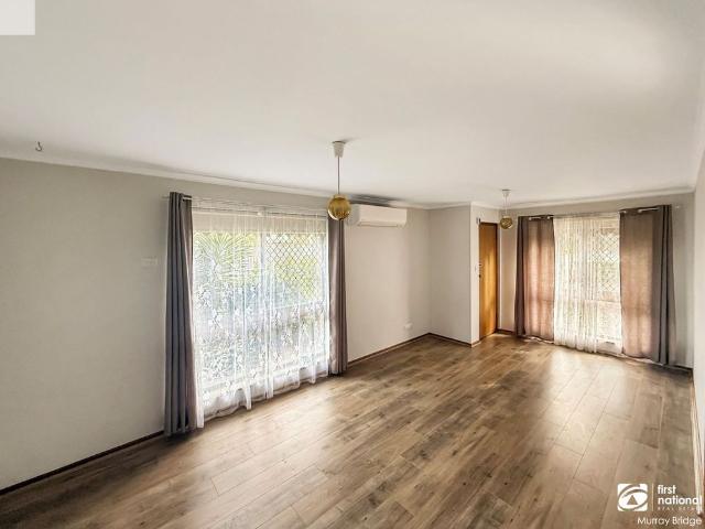 Comfy and Convenient 2 Bedroom Duplex