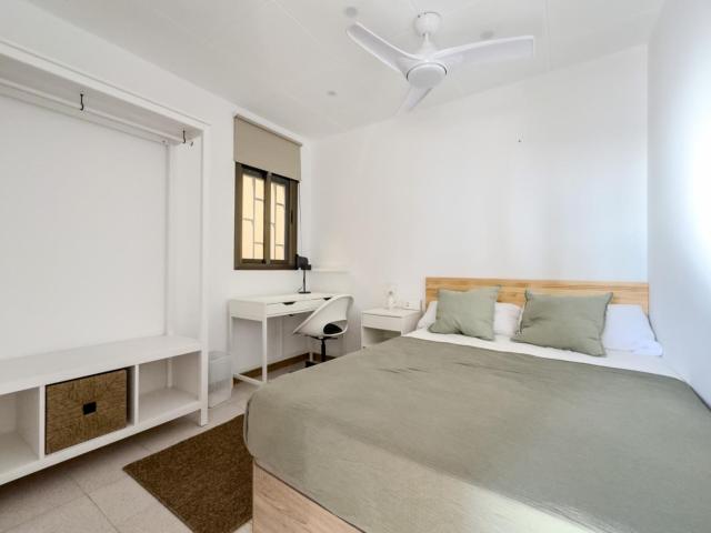 Comfy Double bedroom in L'Hospitalet de Llobregat