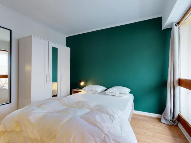 Comfy double bedroom near Parc Rivière