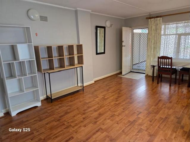 Comfy granny flat incl