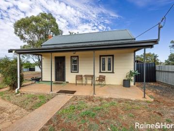 Comfy Home, Cracking Block