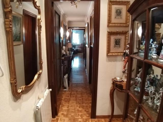 Comfy single bedroom with private bathroom, close to La Sagrada Familia