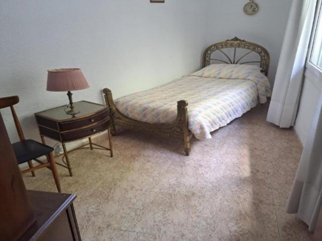 Comfy single bedroom in Barcelona city center close to Sagrada Familia