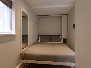 Comfy studio in Hampstead Has an Apartment