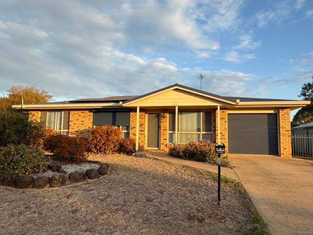 Comfort, Space & Solar A Home Ready to Enjoy