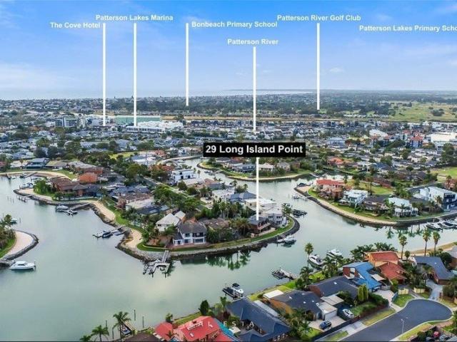24 Metres of Waterfront with an Entire Boat Mooring All to Yourself