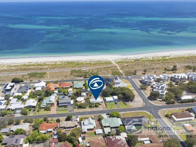 Prime location. Just 150 meters to the beach!