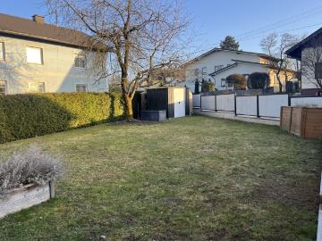 Großzügiges Leistbares Wohnhaus mit Traum Pool & Dachterrasse, 2 Getrennte Wohneinheiten mit Kachelofen, Balkon & Terrasse Lindacher Straße / Roitham