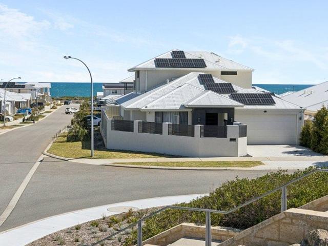 Park, Sand and Sea 2 Storey with Size!