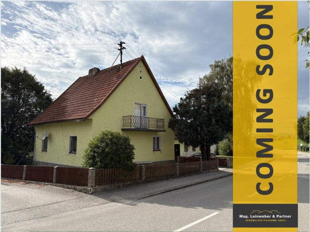 COMING SOON! Sanierungsbedürftiges Einfamilienhaus mit XXL Garagen / Werkstätte / Lagerflächen Römerstraße /Haibach ob der Donau Bieterverfahren Startpreis: 150.000