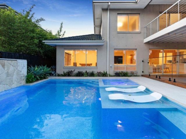 Coming Soon Standout Style in Sandhurst